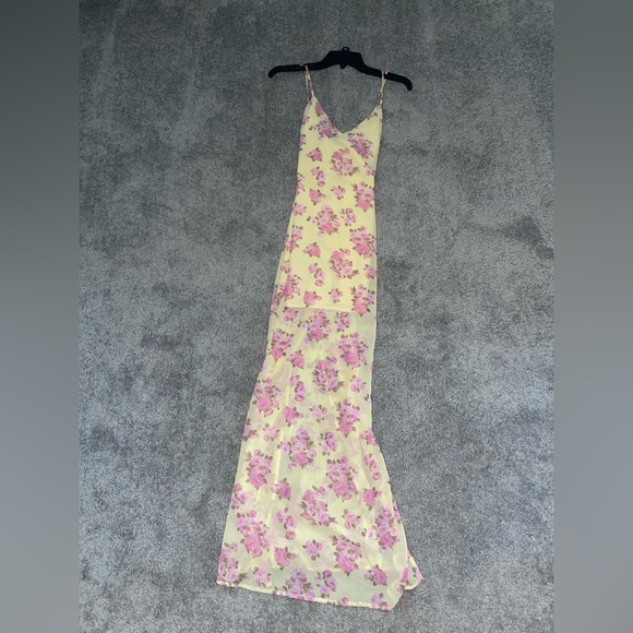 Dress yellow and pink floral maxi dress forever 21 PRICE DROP - Picture 3 of 12